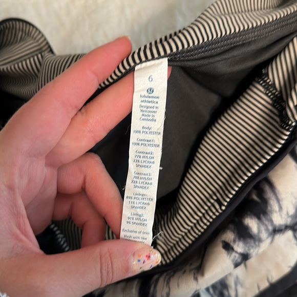 Lululemon shorts - Picture 3 of 3